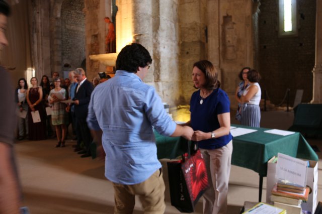 projeto escola com livros 104